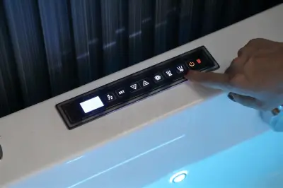Wirujące dysze Wanna z hydromasażem EB-100 prostokątna 180cmx120cmx66cm Wodospad LED x 2+Ambiente z podgrzewaczem+pilot