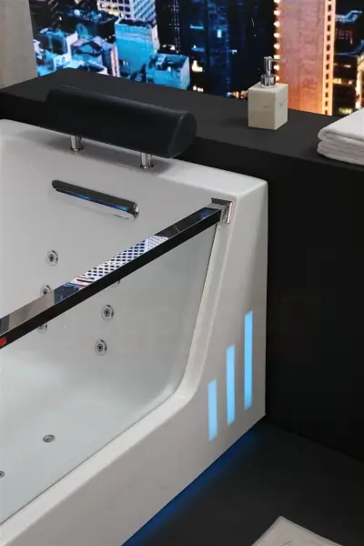 Dysze obrotowe Wanna z hydromasażem EB-373 L prostokątna 166cmx81cmx63cm lewa