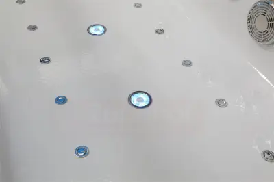 Dysze obrotowe Wanna z hydromasażem EB-373 R prostokątna 166cmx81cmx63cm prawa