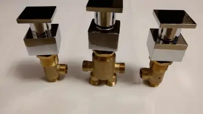 BATERIA NAWANNOWA ZAWÓR ZAWORY GŁOWICA KOMPLET 3 SZTUKI WANNA Z HYDROMASAŻ